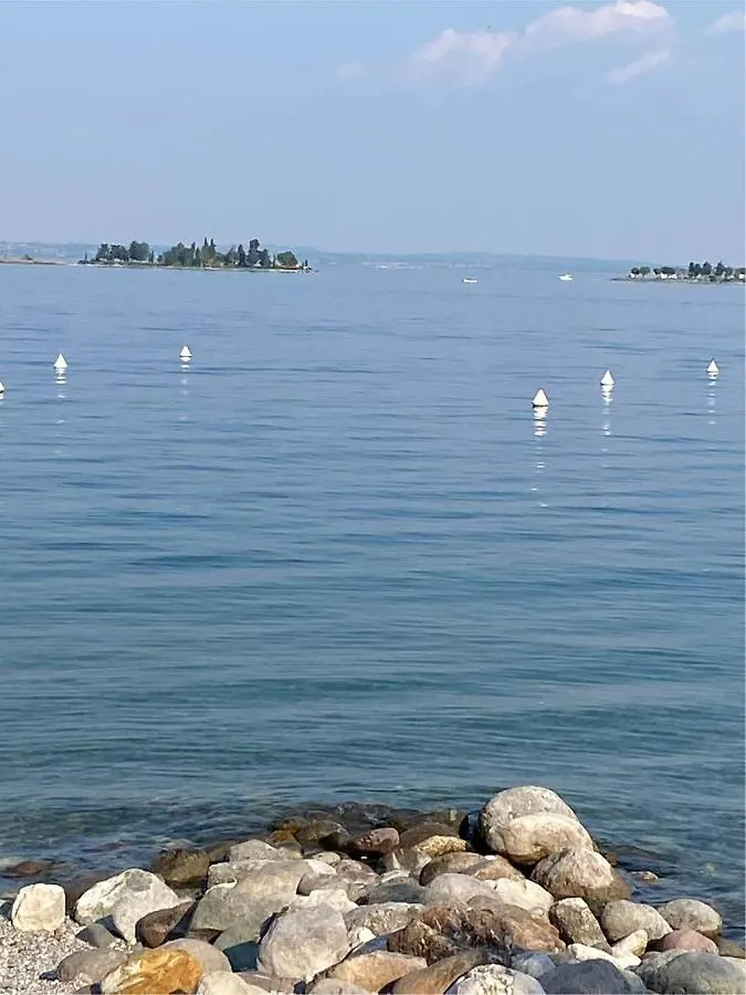 Casa Vacanze Gardiolina San Felice del Benaco 0*,