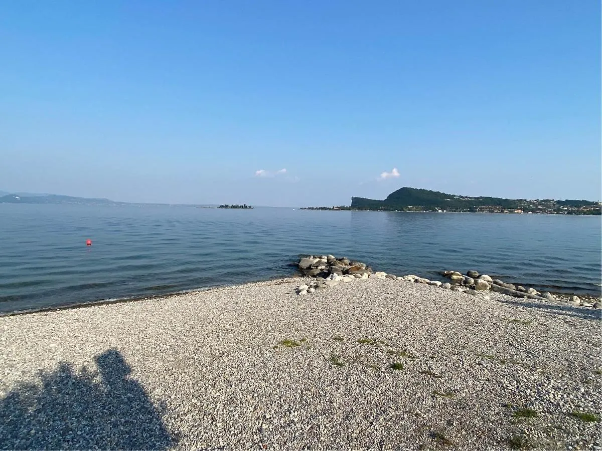 Casa Vacanze Gardiolina San Felice del Benaco Apartment