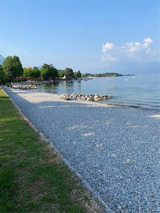 Casa Vacanze Gardiolina San Felice del Benaco Apartment