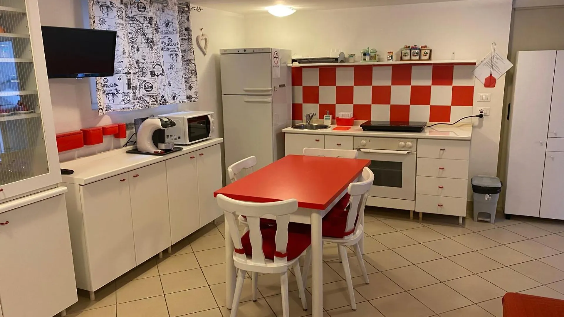 Apartment Casa Vacanze Gardiolina San Felice del Benaco