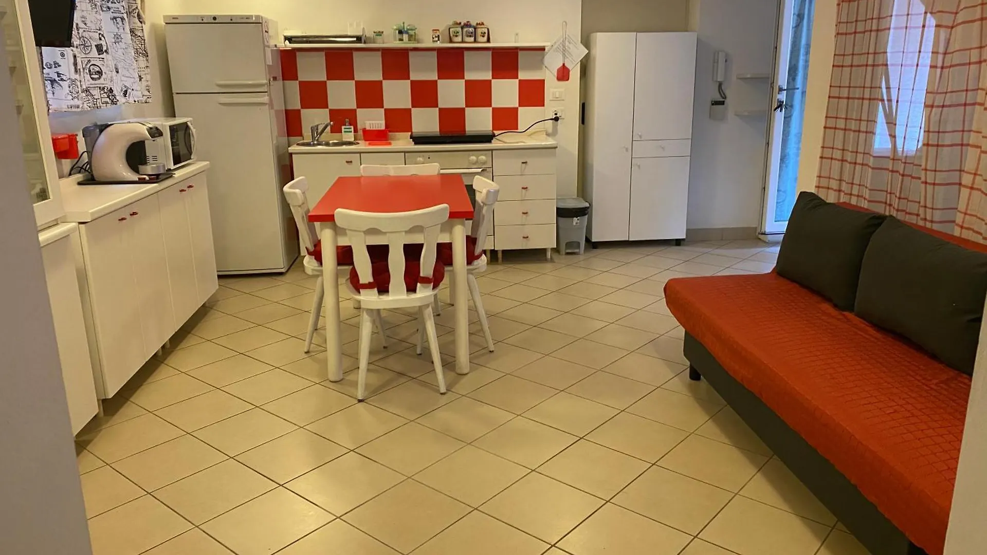 Apartment Casa Vacanze Gardiolina San Felice del Benaco